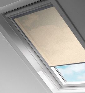 tenda per VELUX® filtrante tinta unita su misura